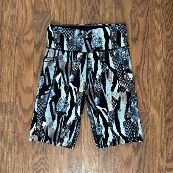 Calvin Klein Women's Performance Bike Shorts - Picture 2 of 5